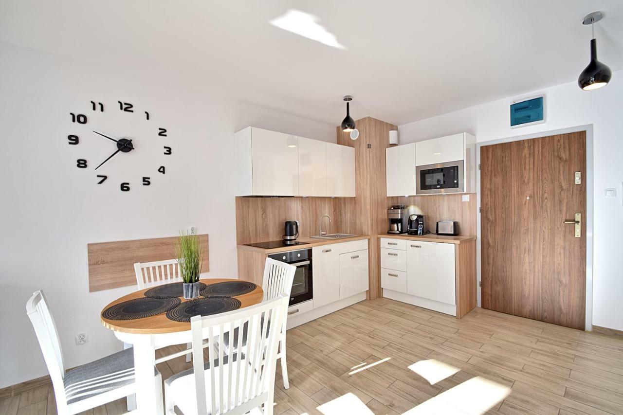 Apartament Oliwka Z Prywatnym Miejscem Postojowym Колобжег Екстериор снимка